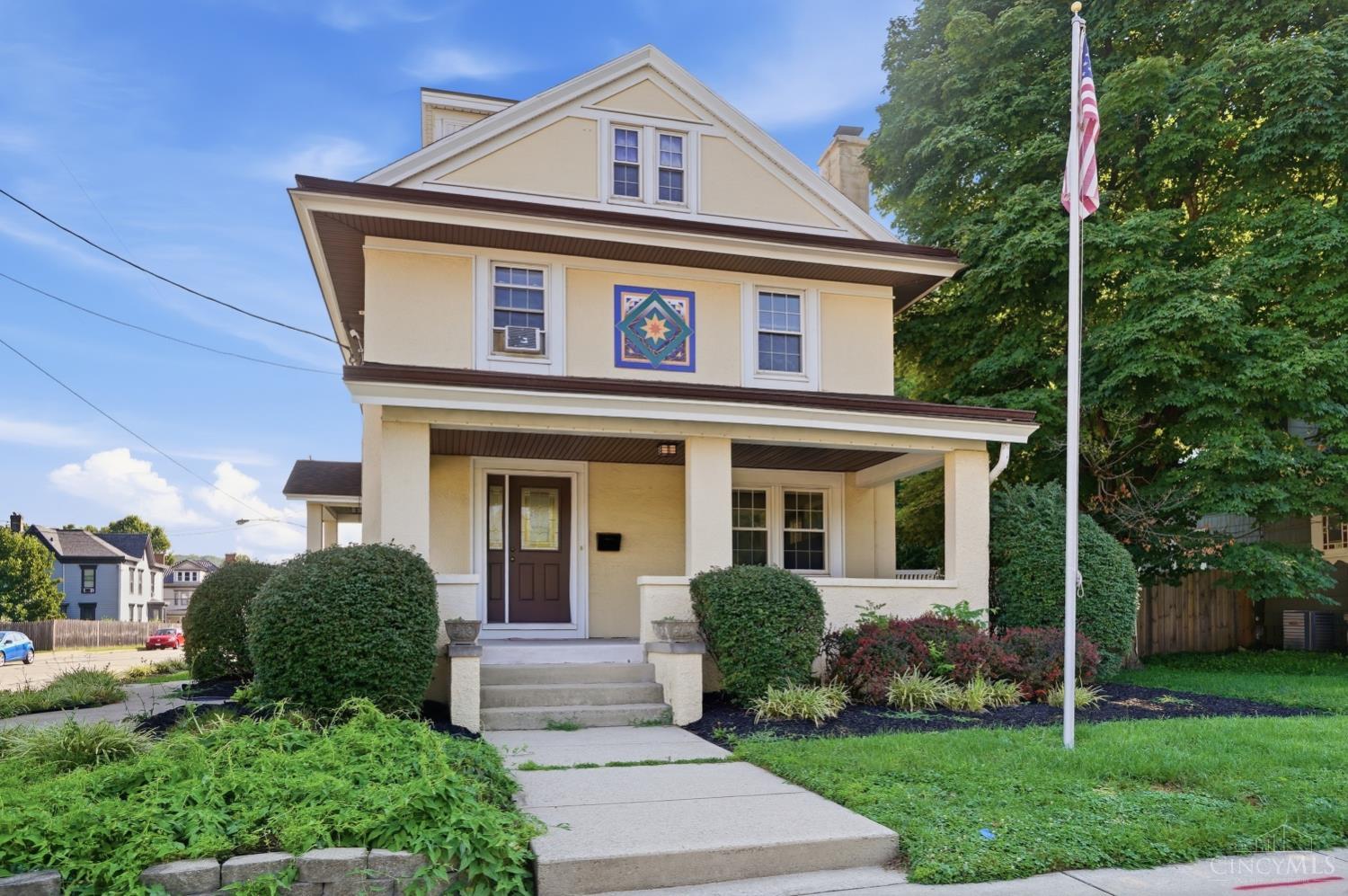 410 E Main Street — photo