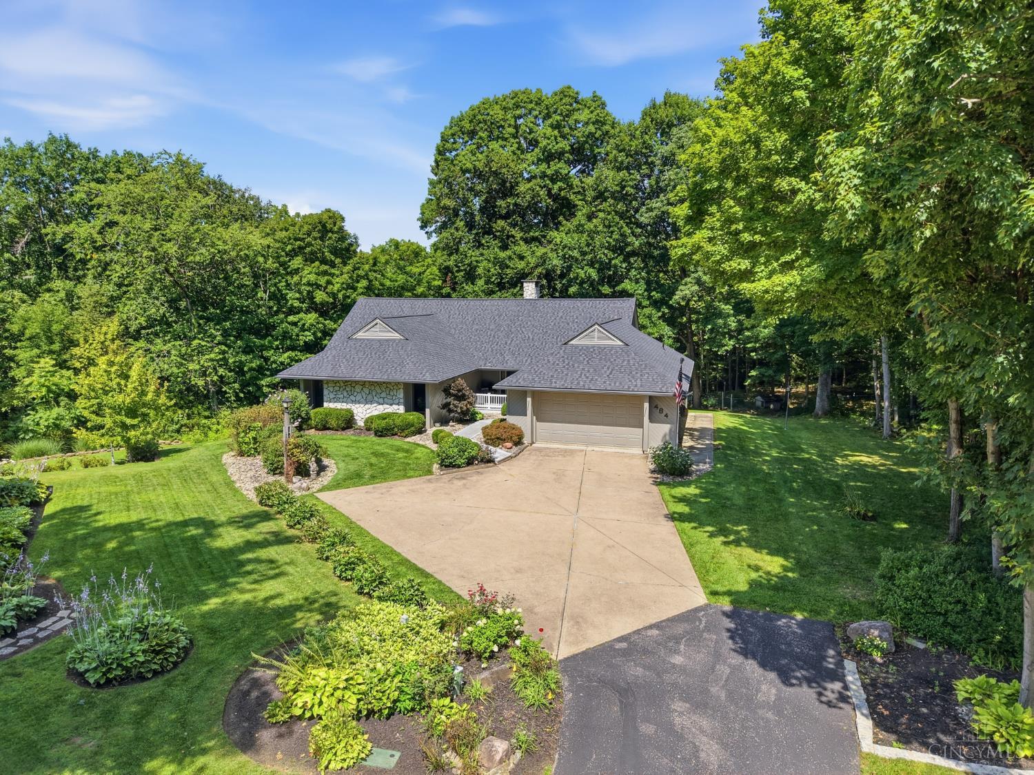 464 Creekside Drive — photo