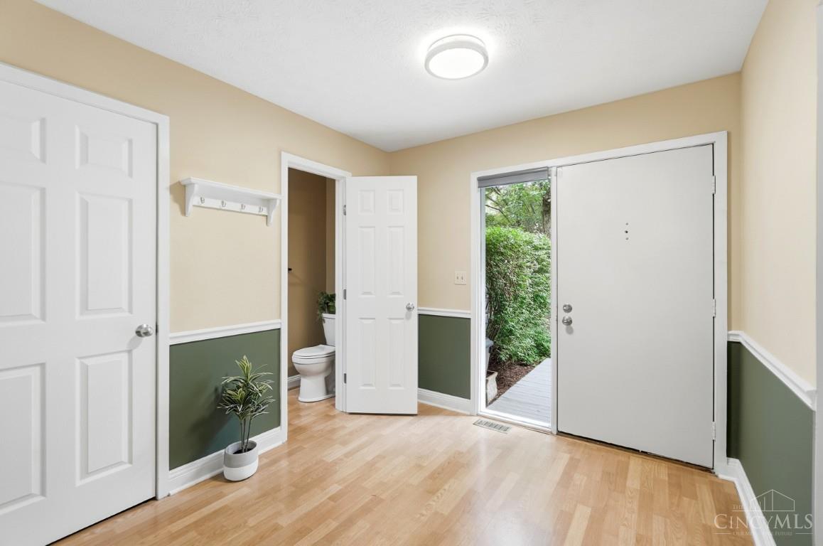 124 Twin Lakes Drive — photo