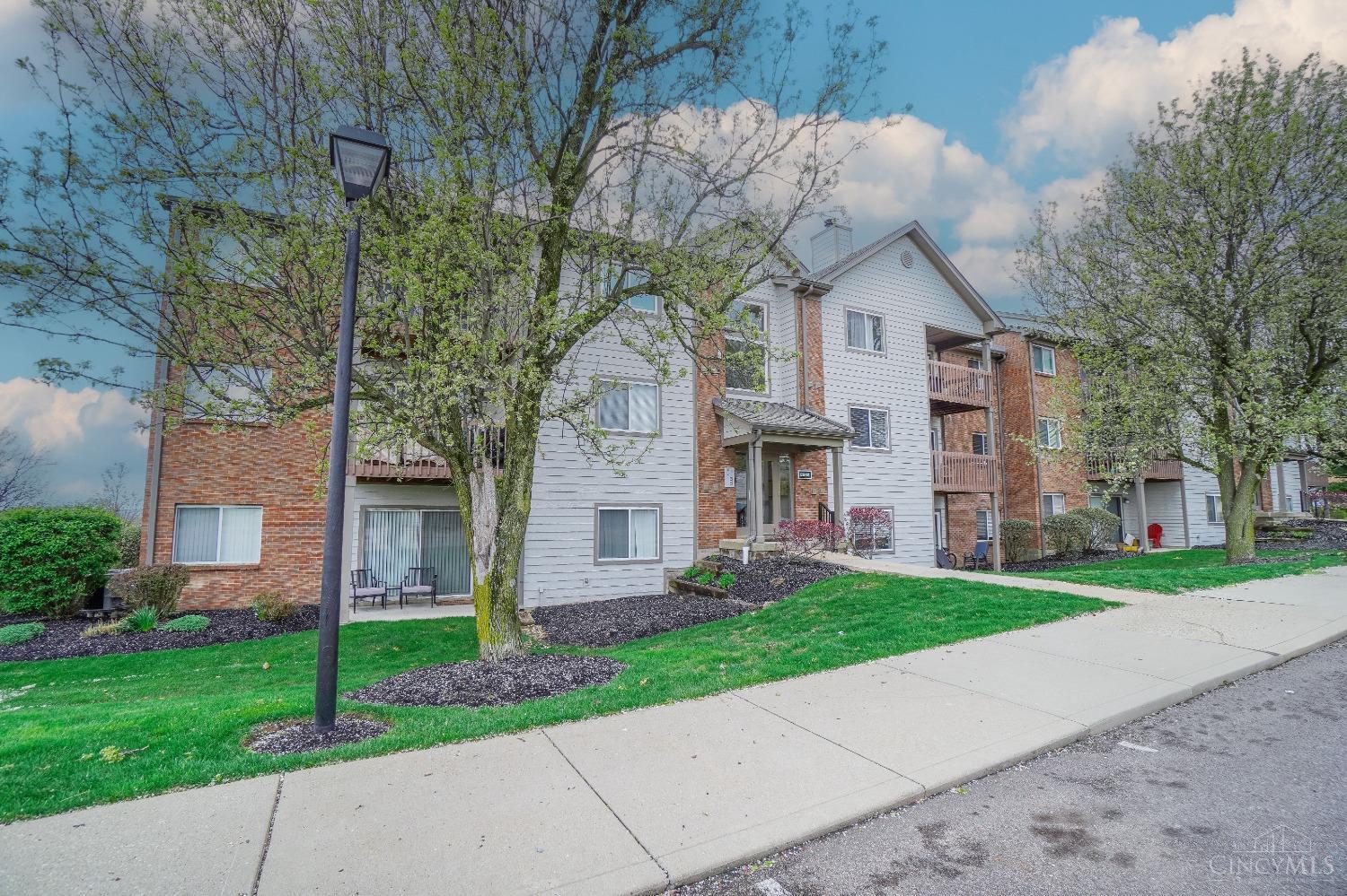 8945 Eagleview Drive — photo