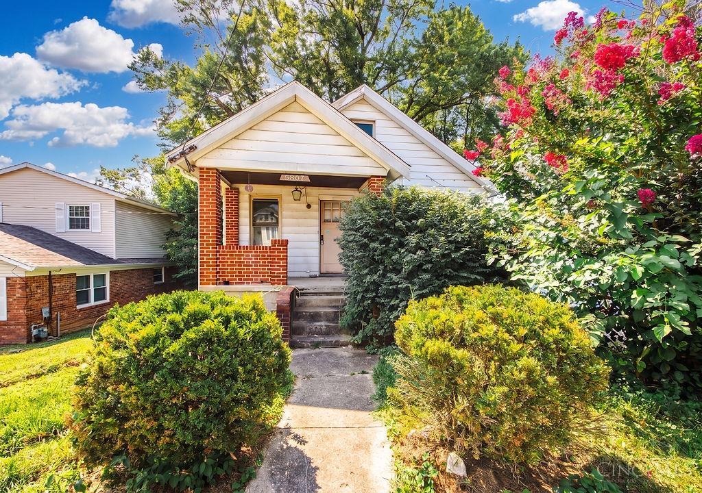 5807 Elder Street, Fairfax, OH 45227 — photo 3