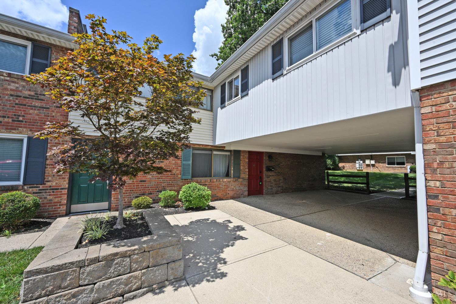 7752 Montgomery Road — photo