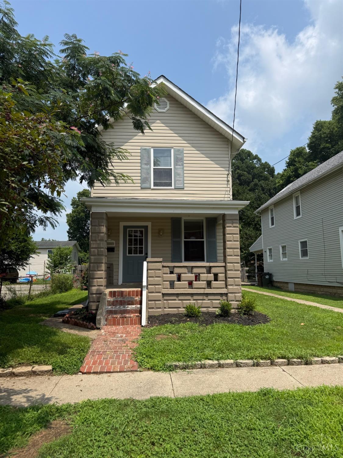 311 Main Street — photo