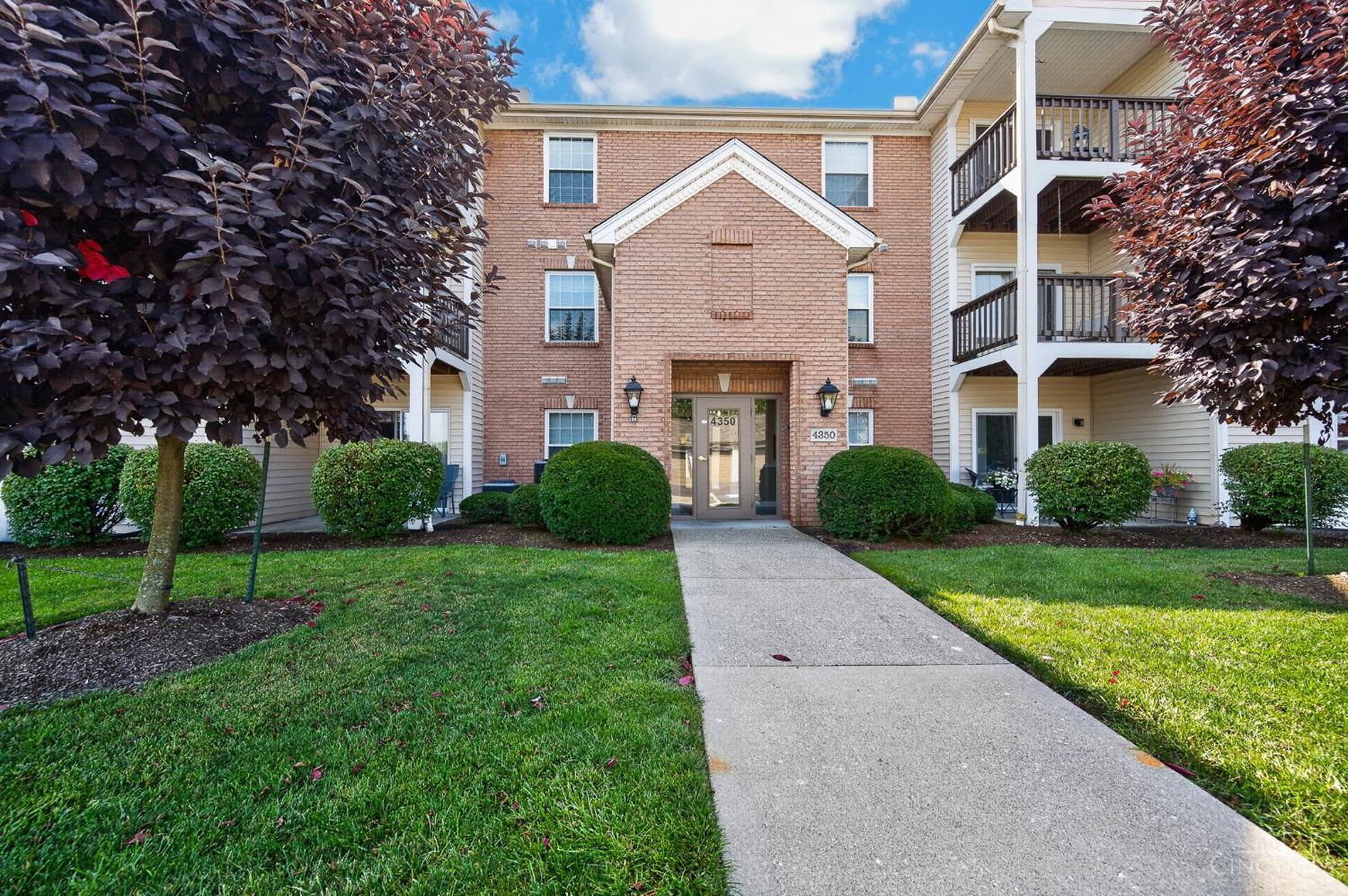 4350 Regency Ridge Court — photo