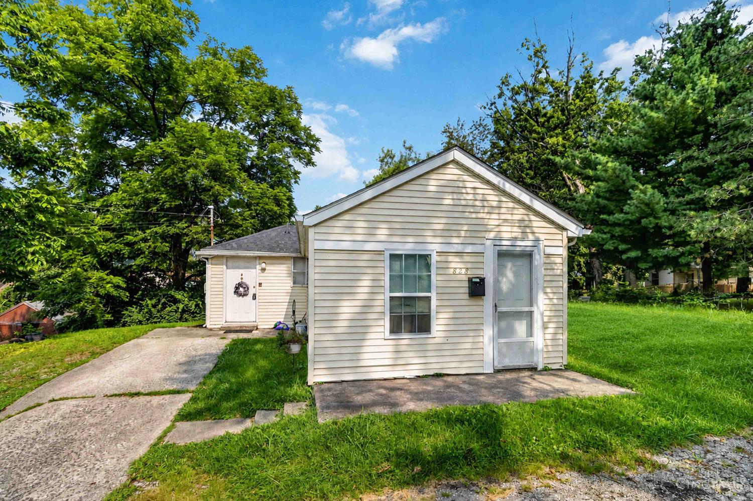 828 W Main Street — photo