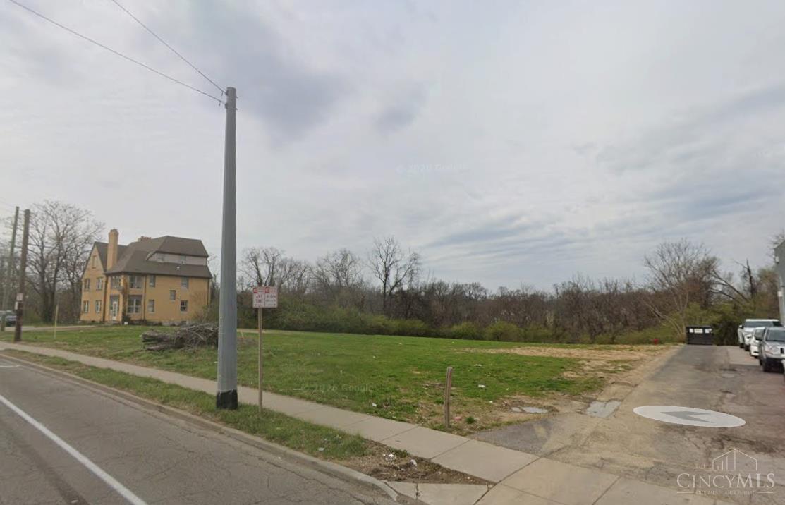 2570 Harrison Avenue, Cincinnati, OH 45211 — photo 3