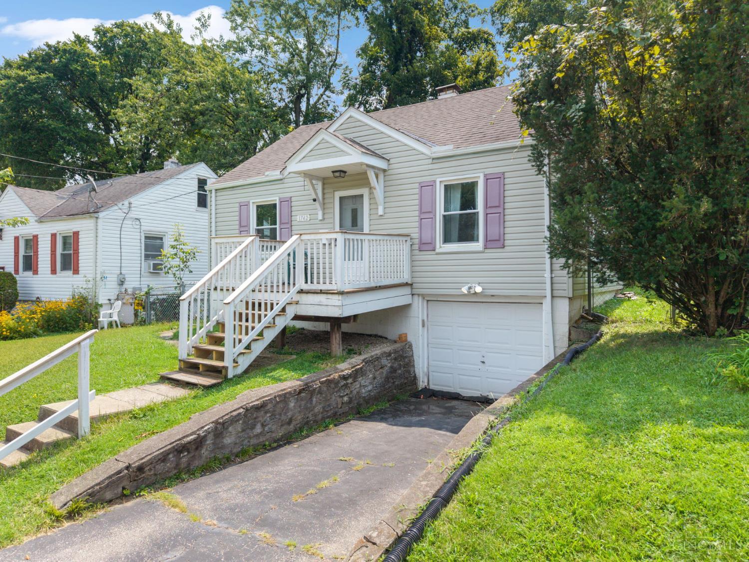 1742 Ashbrook Drive, Cincinnati, OH 45238 — photo 3