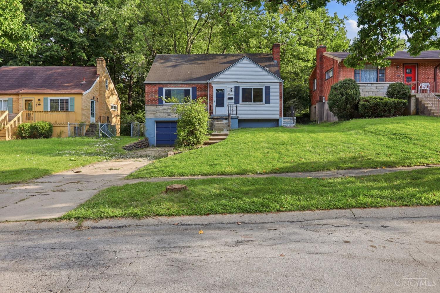 1694 Ashbrook Drive — photo