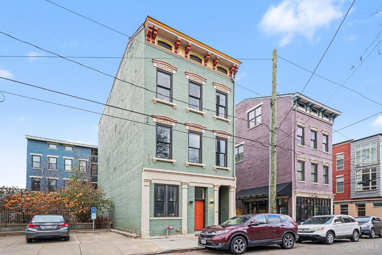 122 W Fifteenth Street — photo