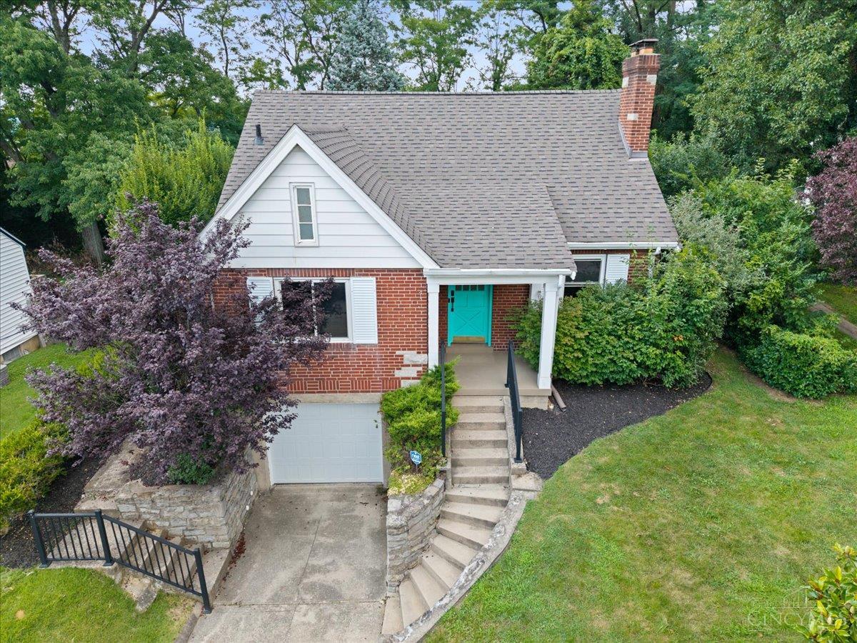 2304 E Galbraith Road, Reading, OH 45237 — photo 2