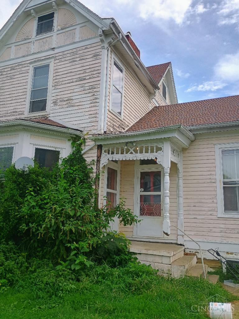 200 E Eighth Street — photo