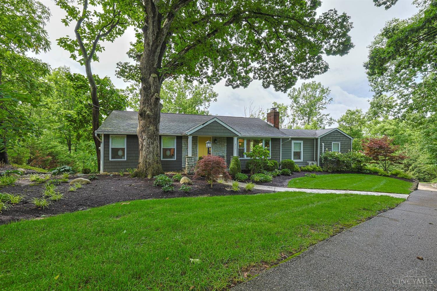 211 Hilltop Lane — photo