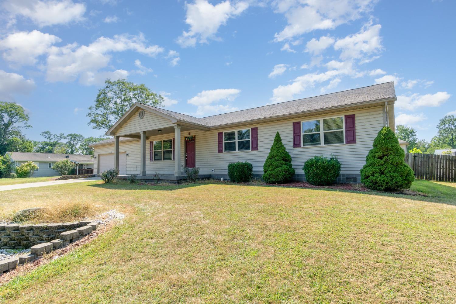 175 Douglas Circle — photo