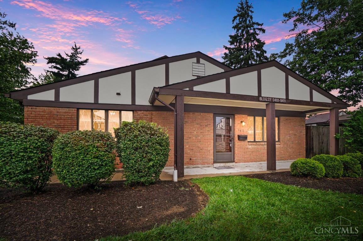 9411 Haddington Court — photo