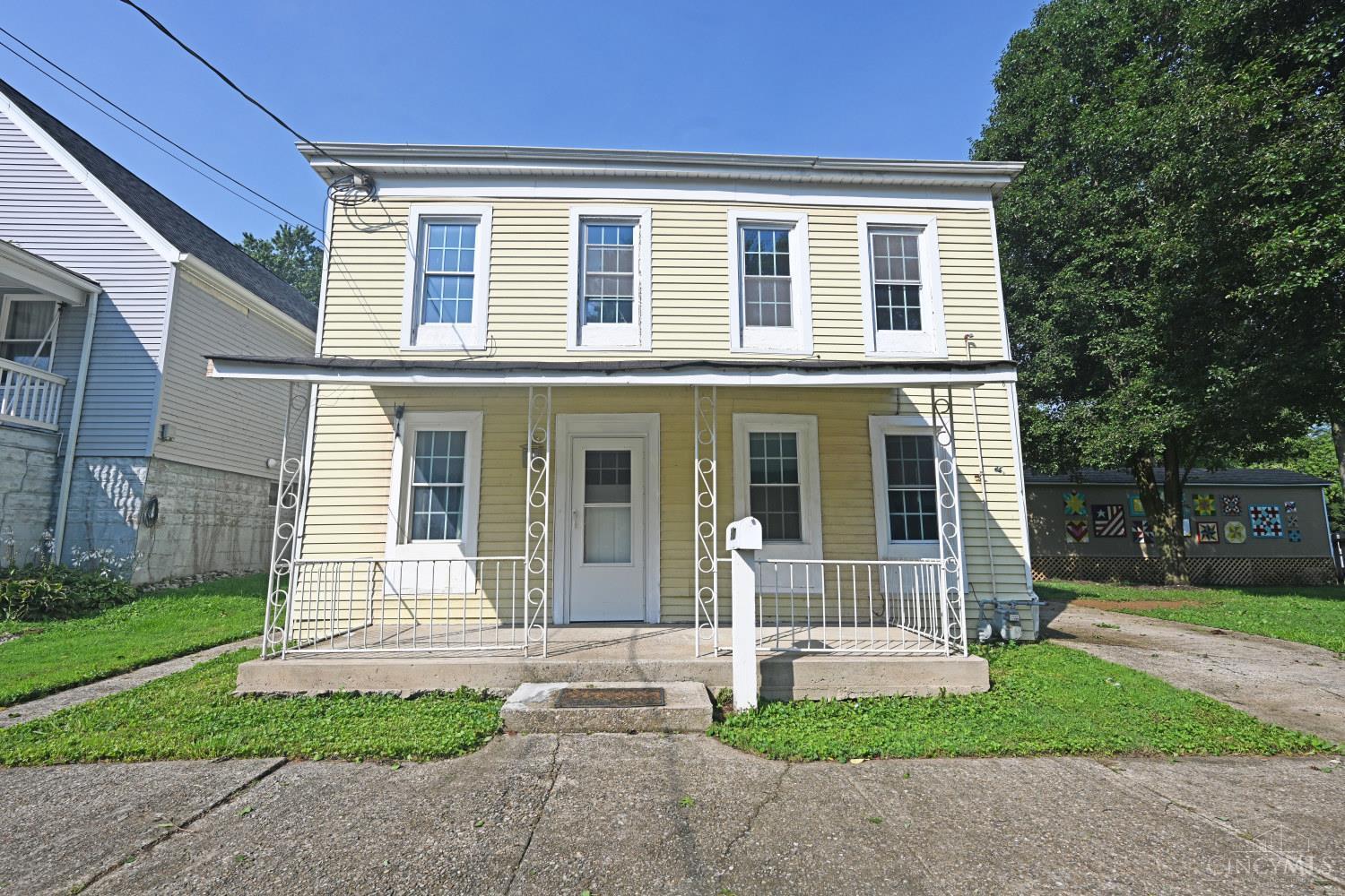 907 Front Street — photo