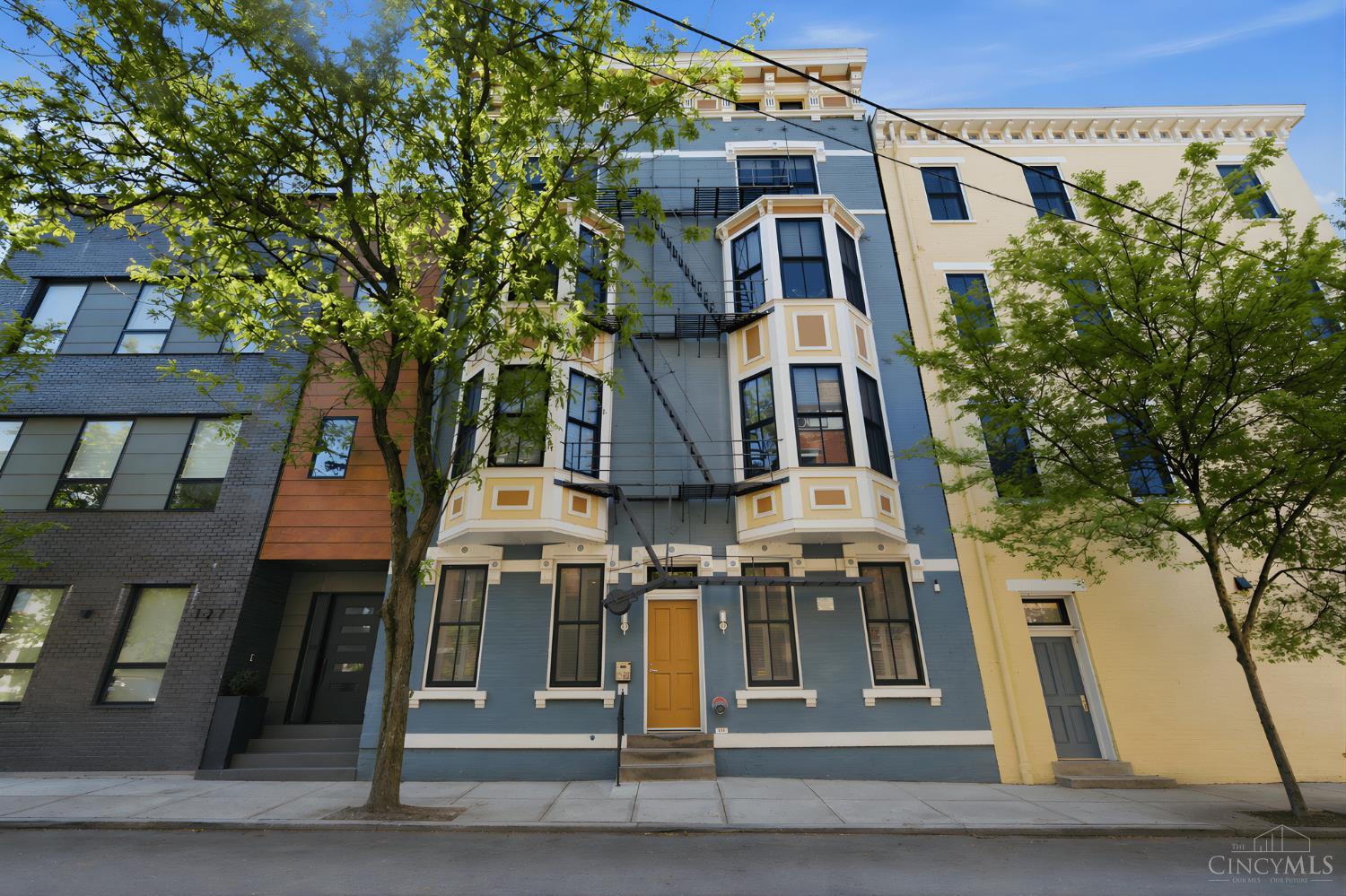 131 W Fifteenth Street — photo