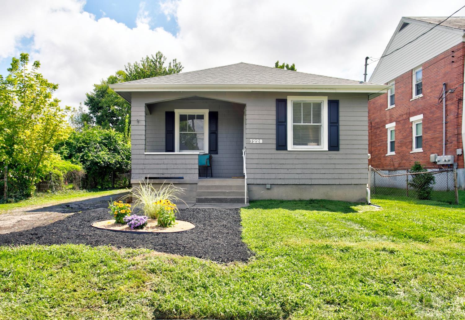 7228 Plainfield Road — photo
