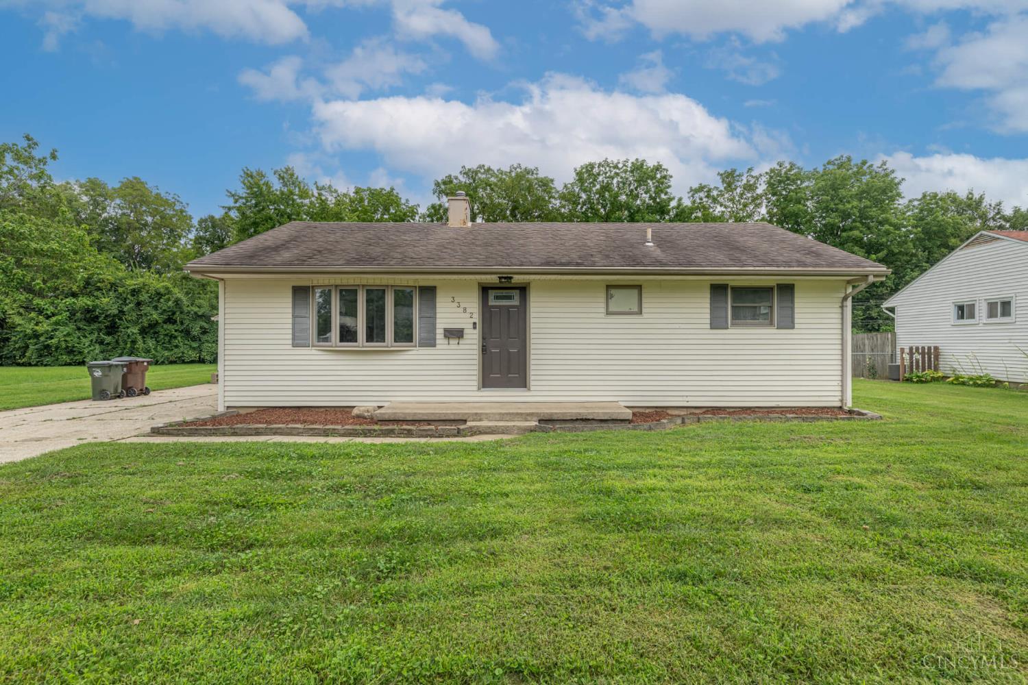 3382 Valleywood Drive — photo