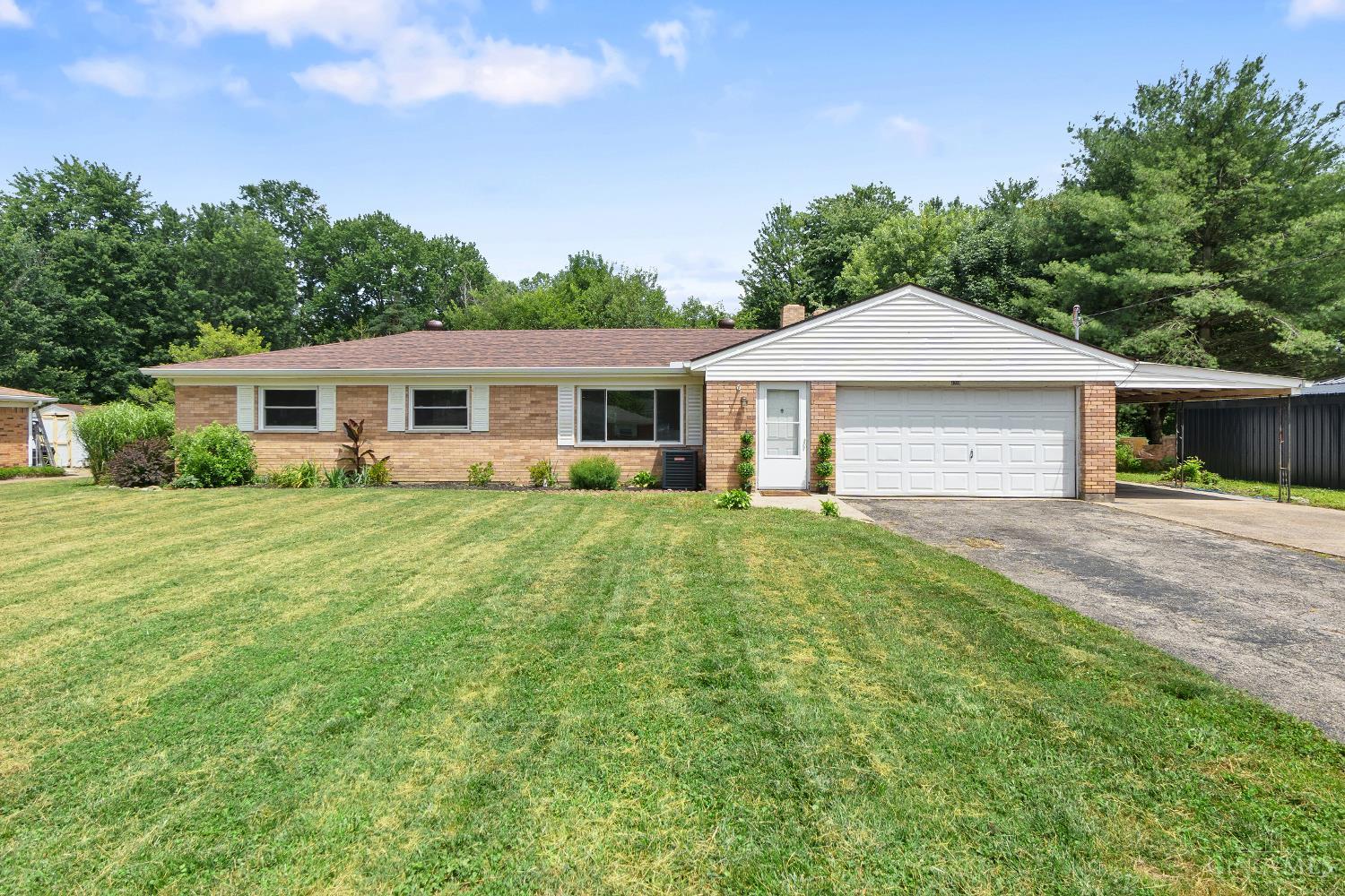 4220 Forsythia Drive — photo