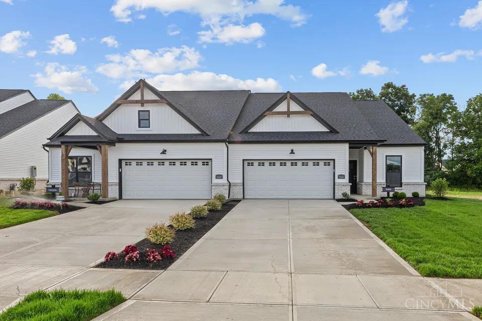 5669 White Pine Lane — photo