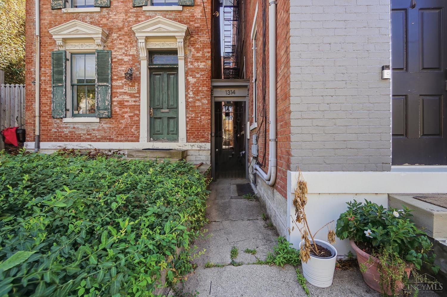 1314 Spring Street — photo