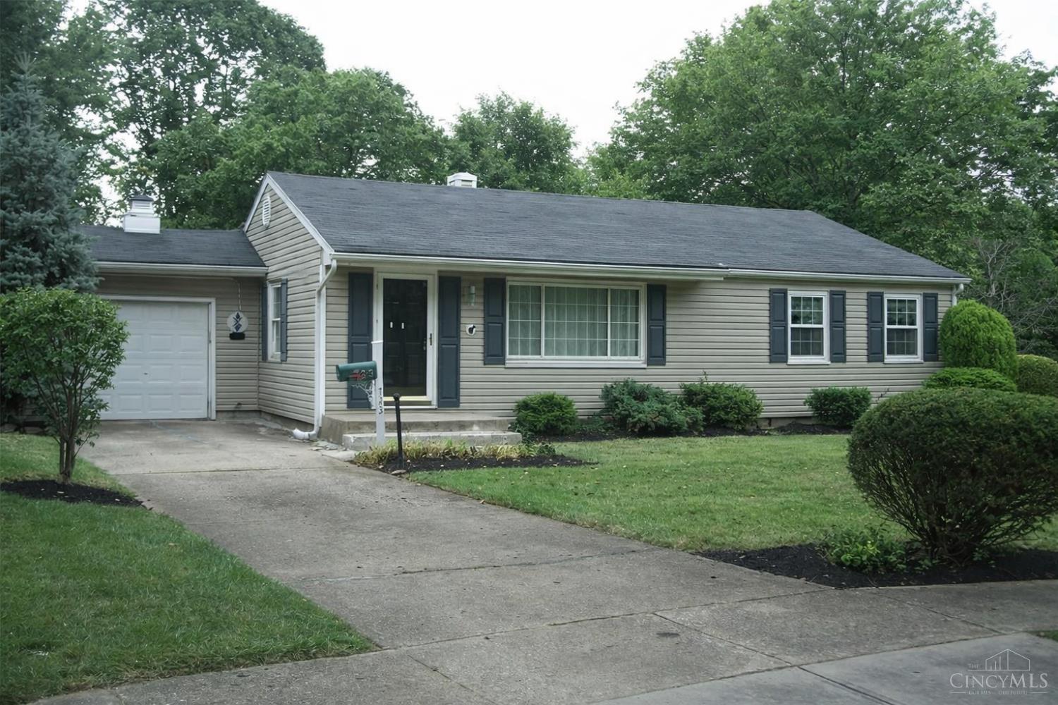 723 Adria Court — photo