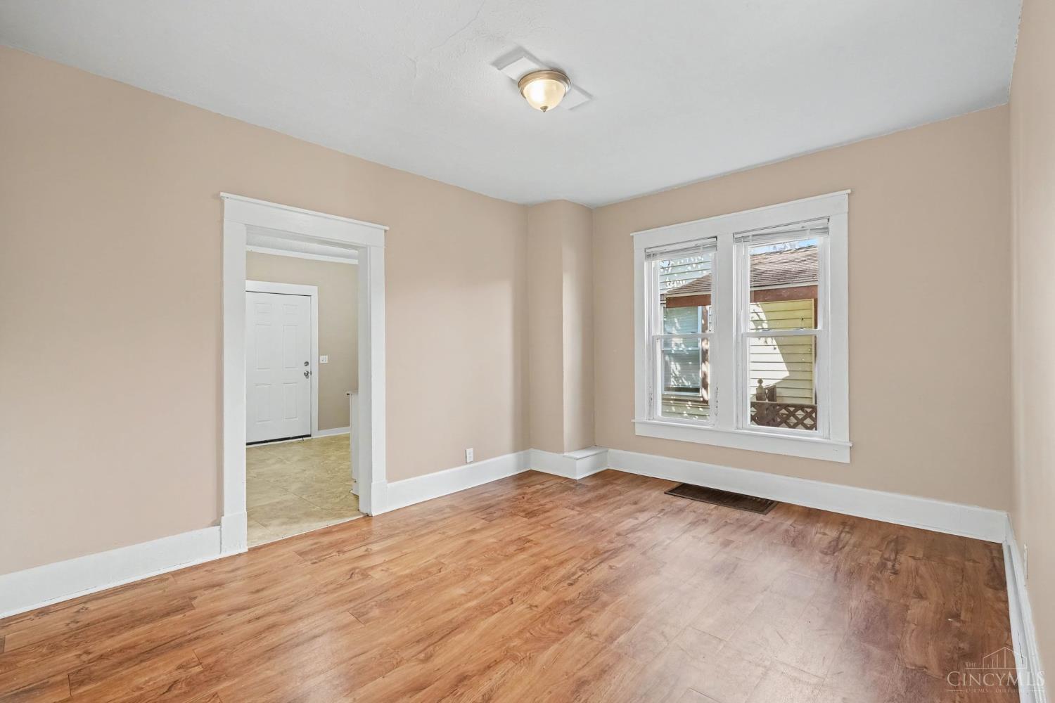 831 Forest Avenue, Hamilton, OH 45015 — photo 2