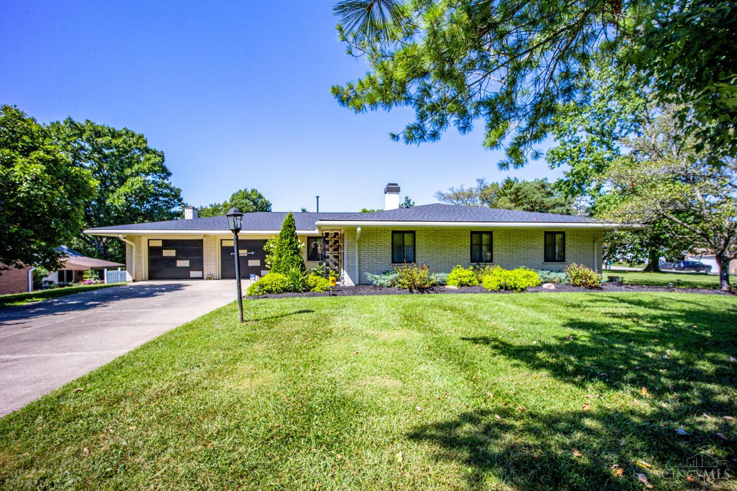 5195 Deeridge Lane — photo