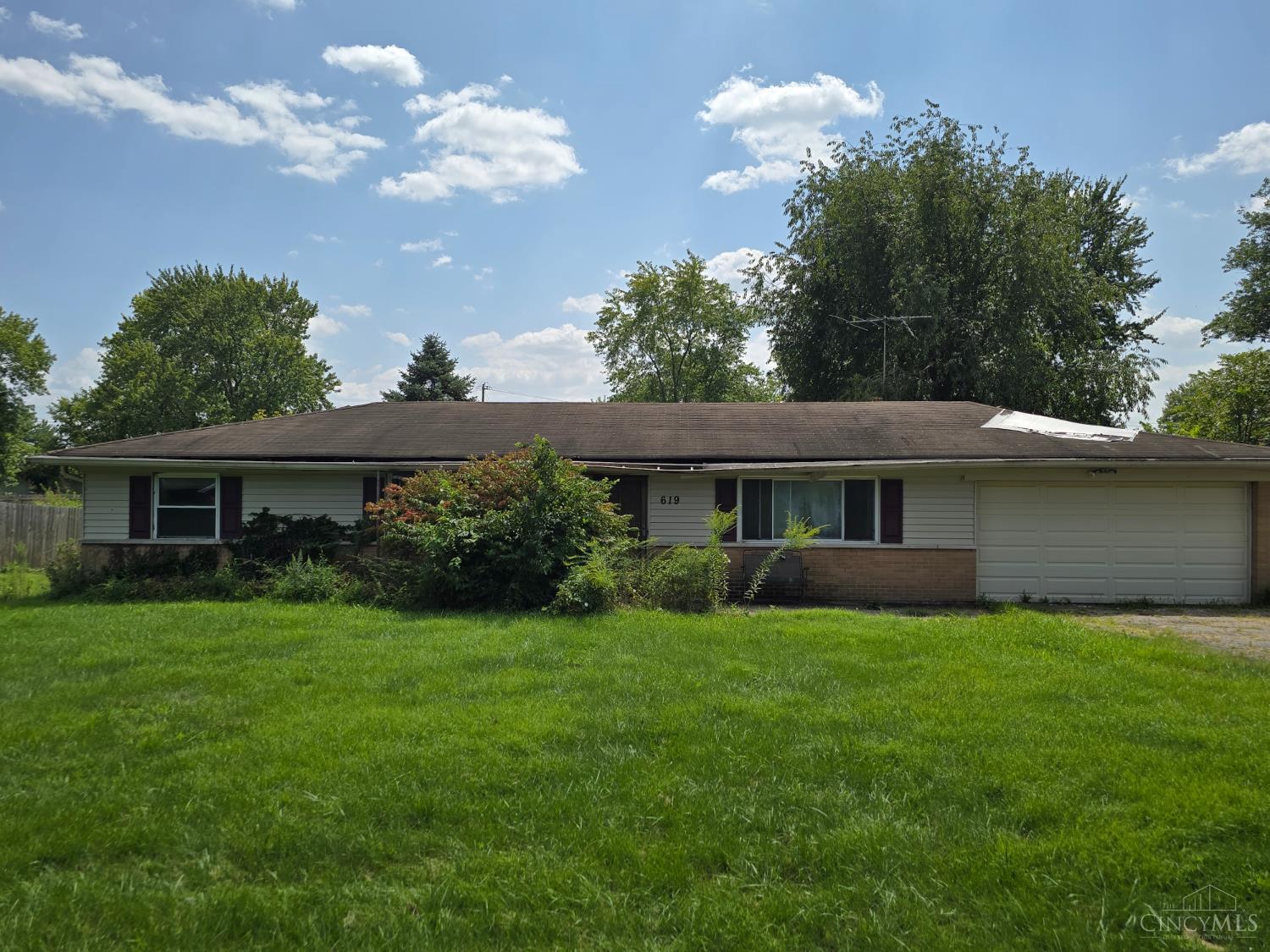 619 Wilfert Drive — photo