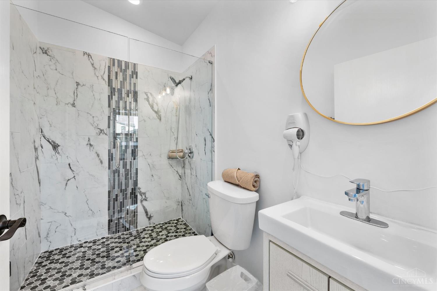18 W Elder Street, Cincinnati, OH 45202 — photo 2