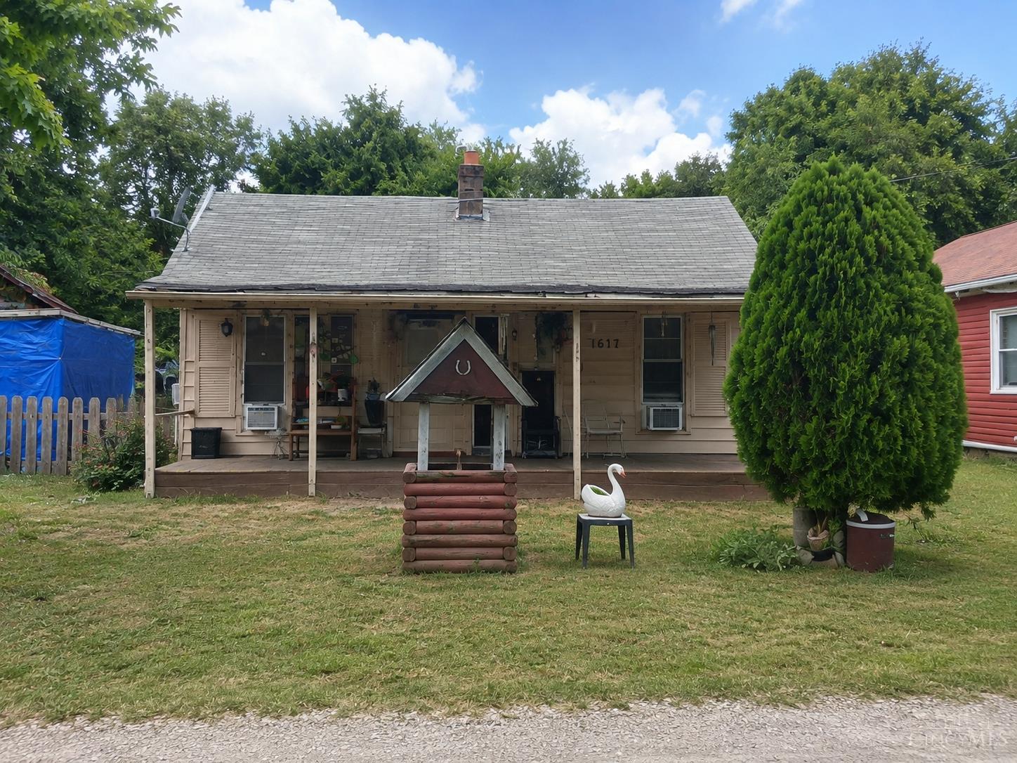 3114 Andrew Street — photo