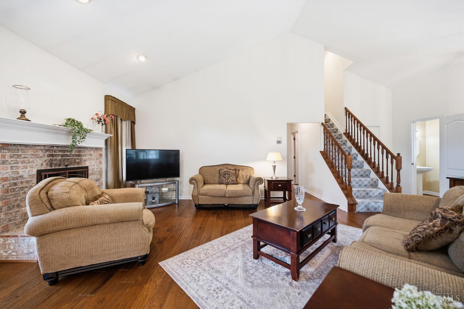 710 Rosewynne Court — photo