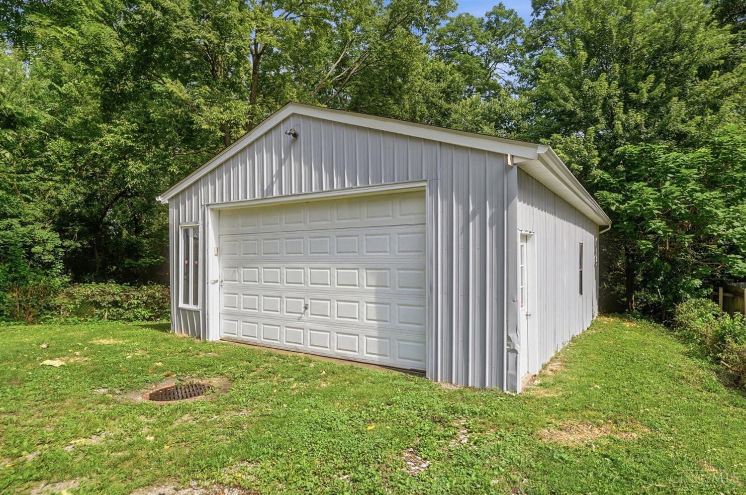 3728 Applegate Avenue, Cheviot, OH 45211 — photo 2