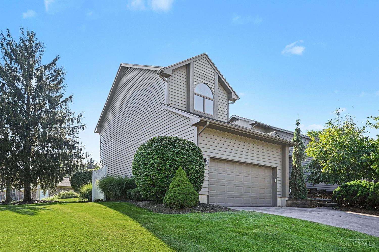 1827 Londonderry Drive — photo