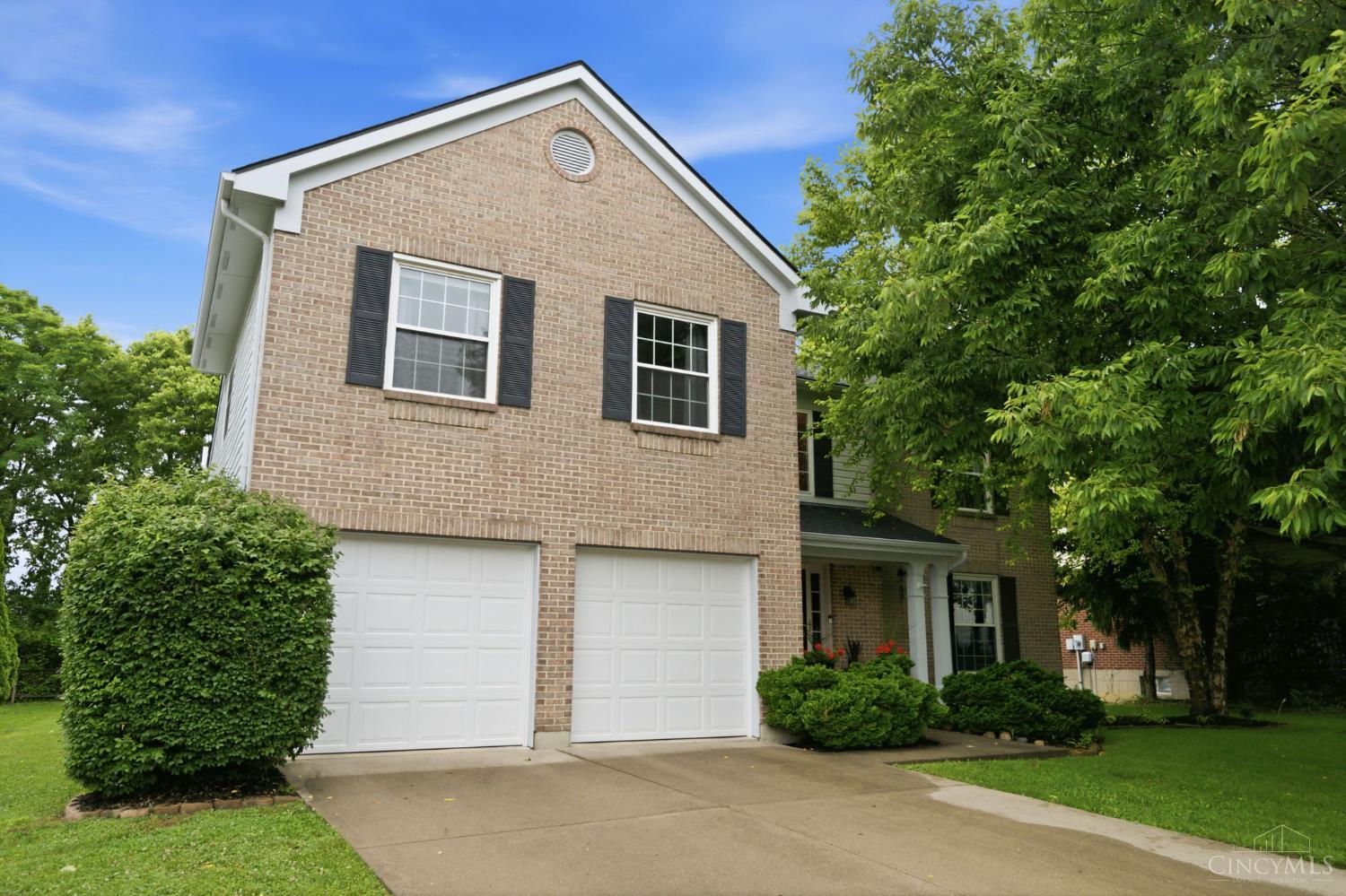 927 Grandstone Court — photo