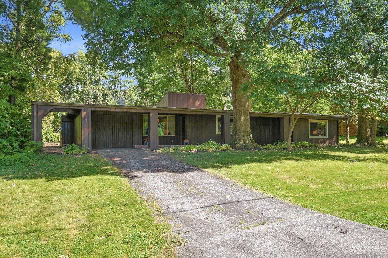 9084 Arrowhead Court — photo