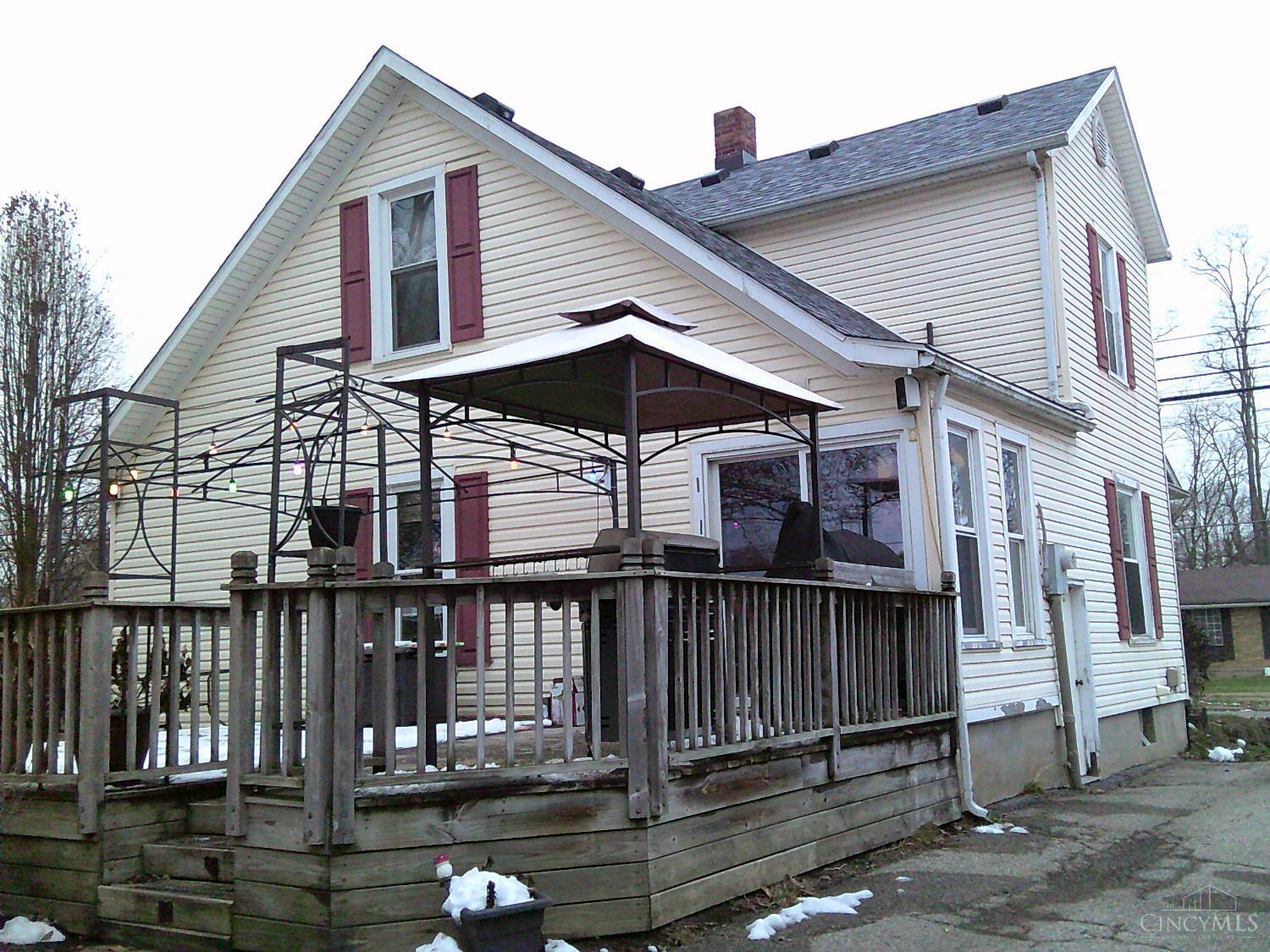 115 N Wolf Creek Street — photo