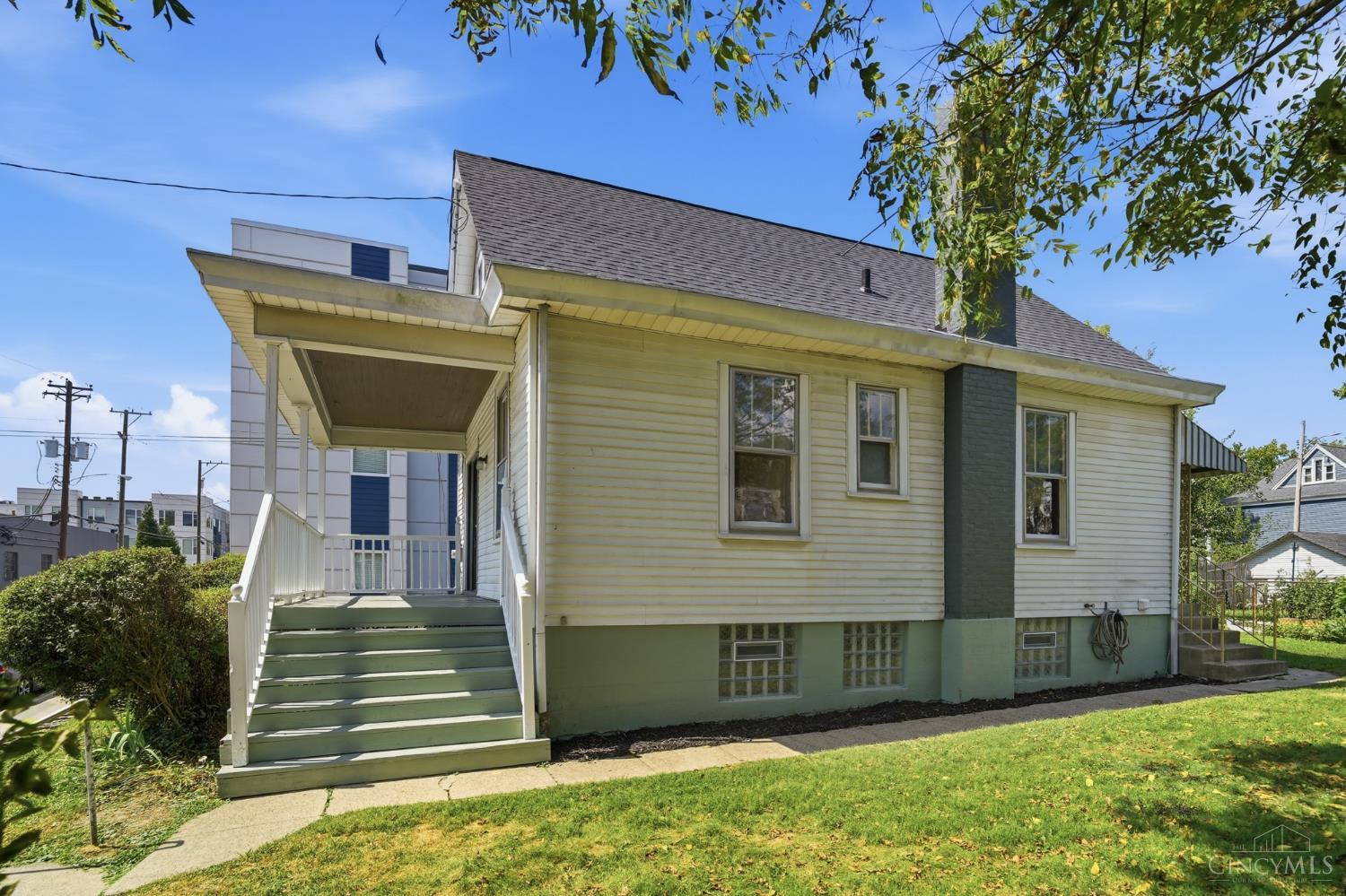 1504 Knowlton — photo