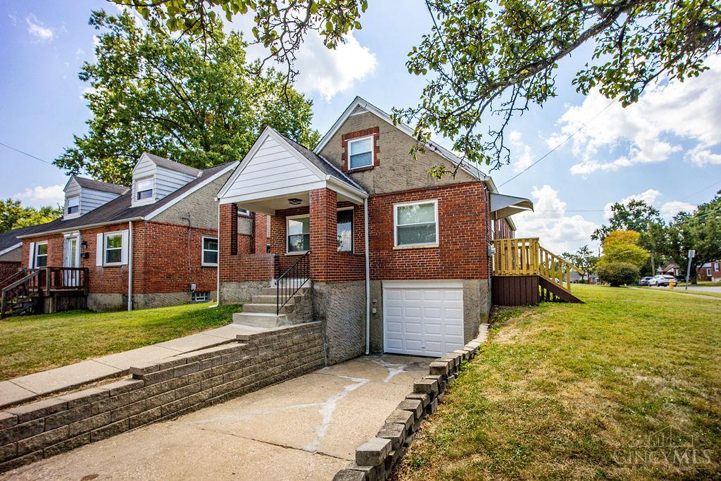3676 Allview Circle, Cincinnati, OH 45238 — photo 3