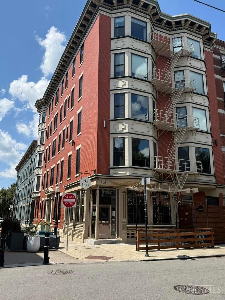 14 W 14th Street — photo