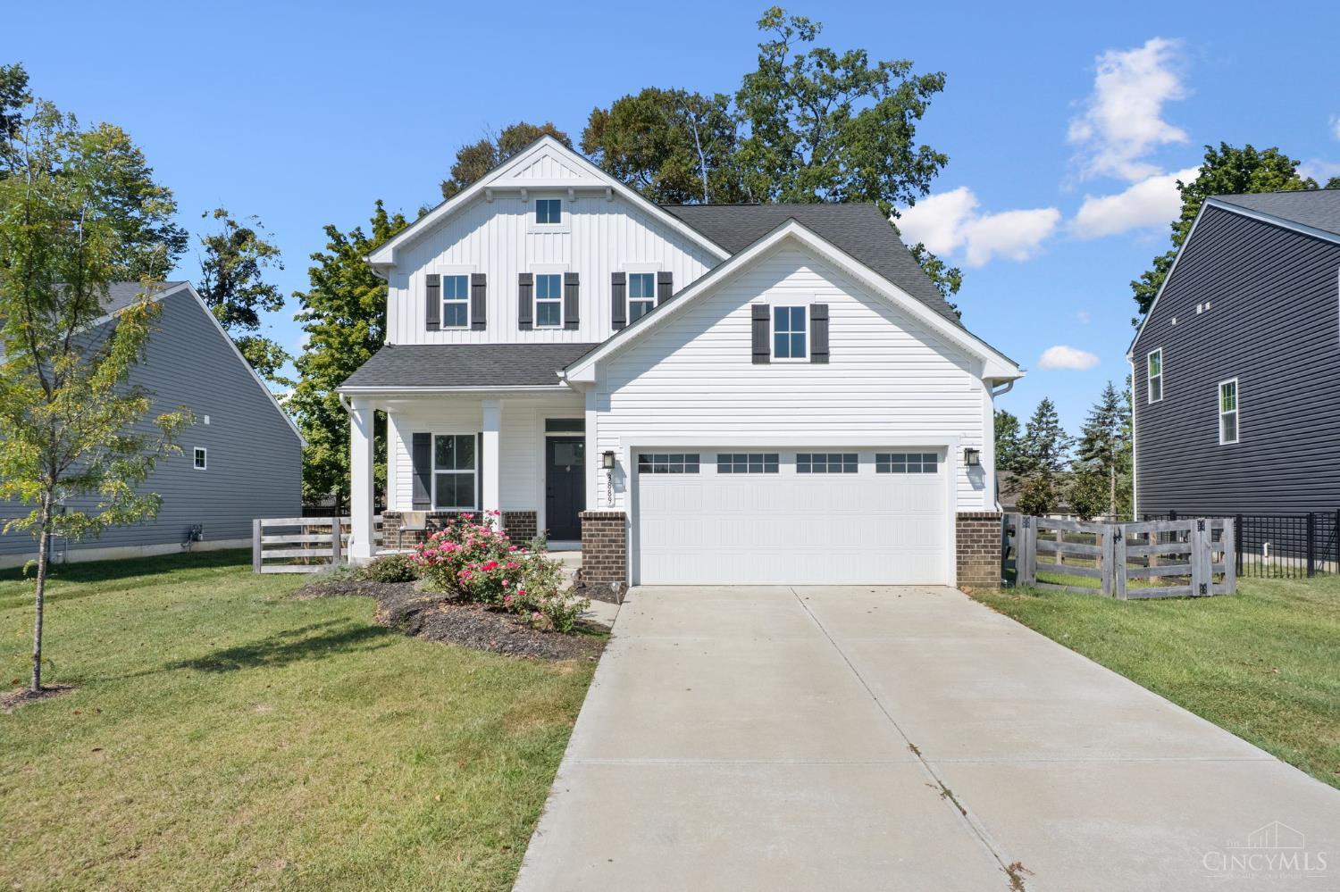 3889 Rosewood Drive — photo