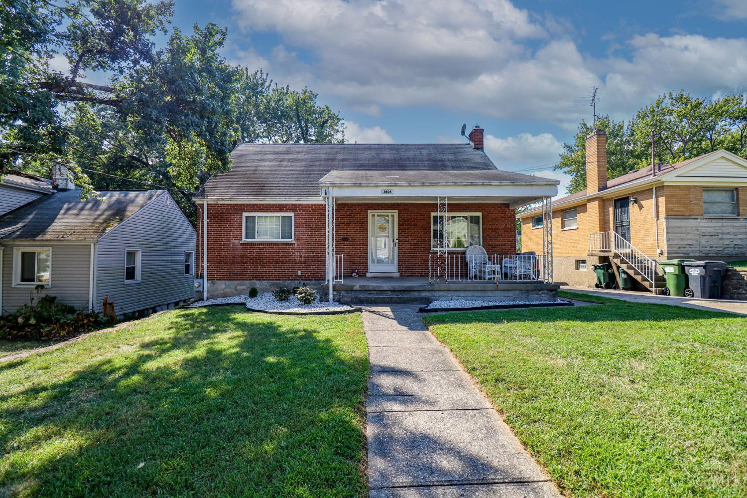 3695 Lakewood Drive — photo