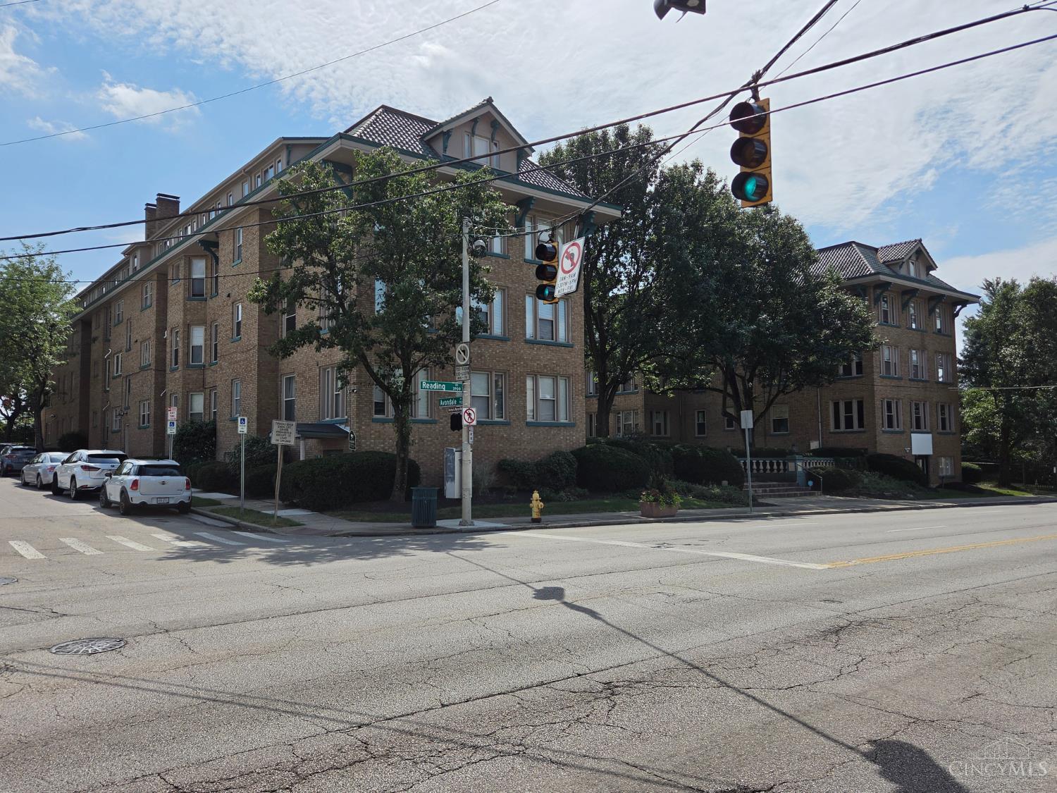 3896 Reading Road, Cincinnati, OH 45229 — photo 2