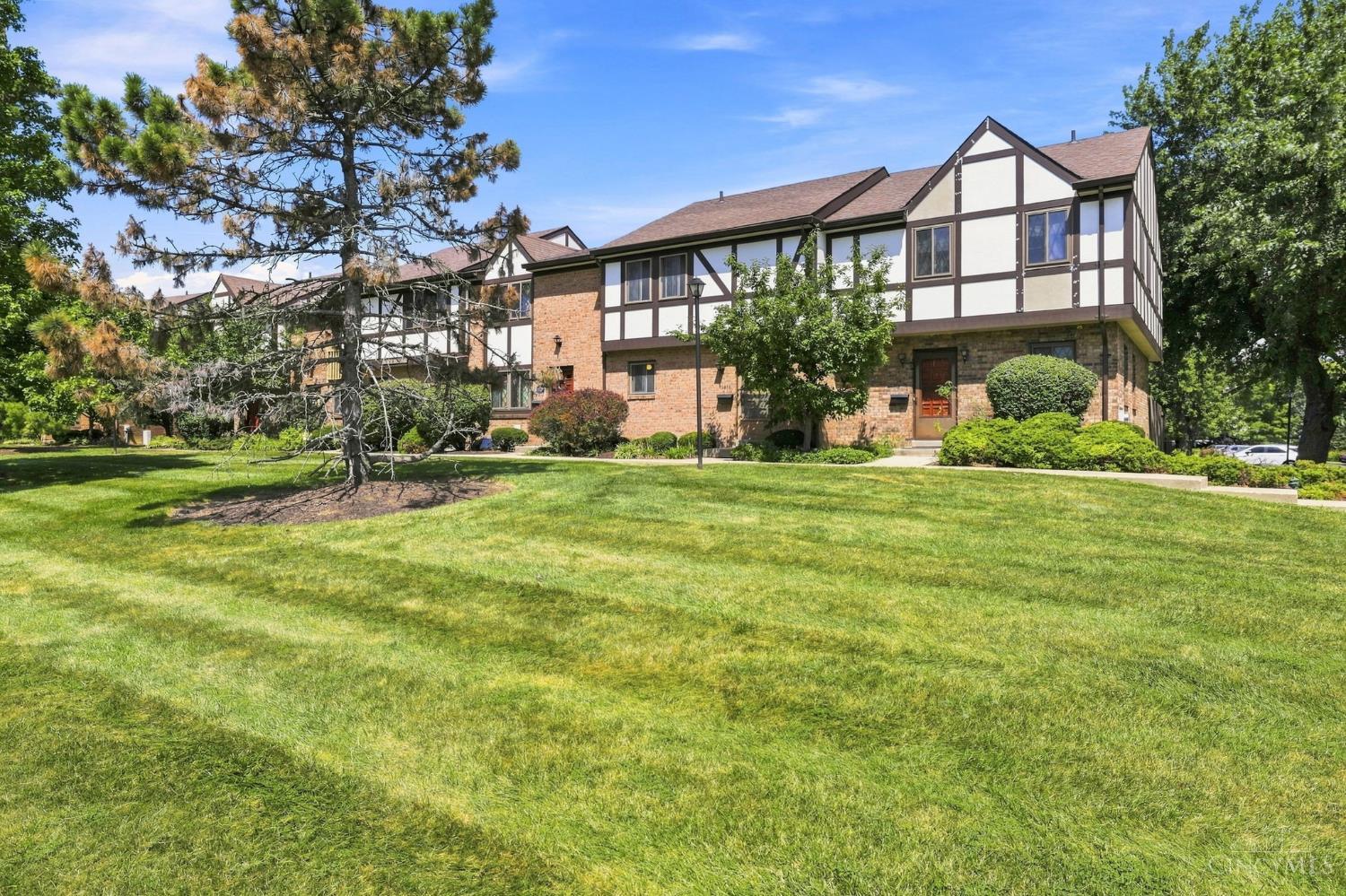 9416 Haddington Court — photo