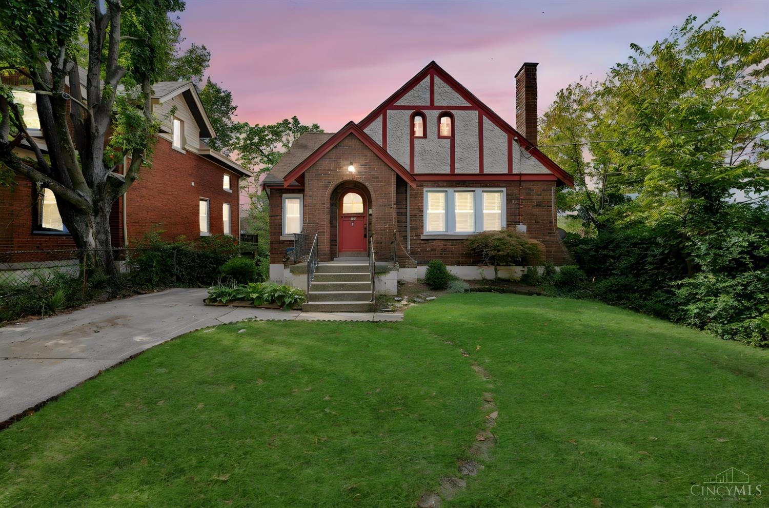 3011 Montclair Avenue, Cincinnati, OH 45211 — photo 2