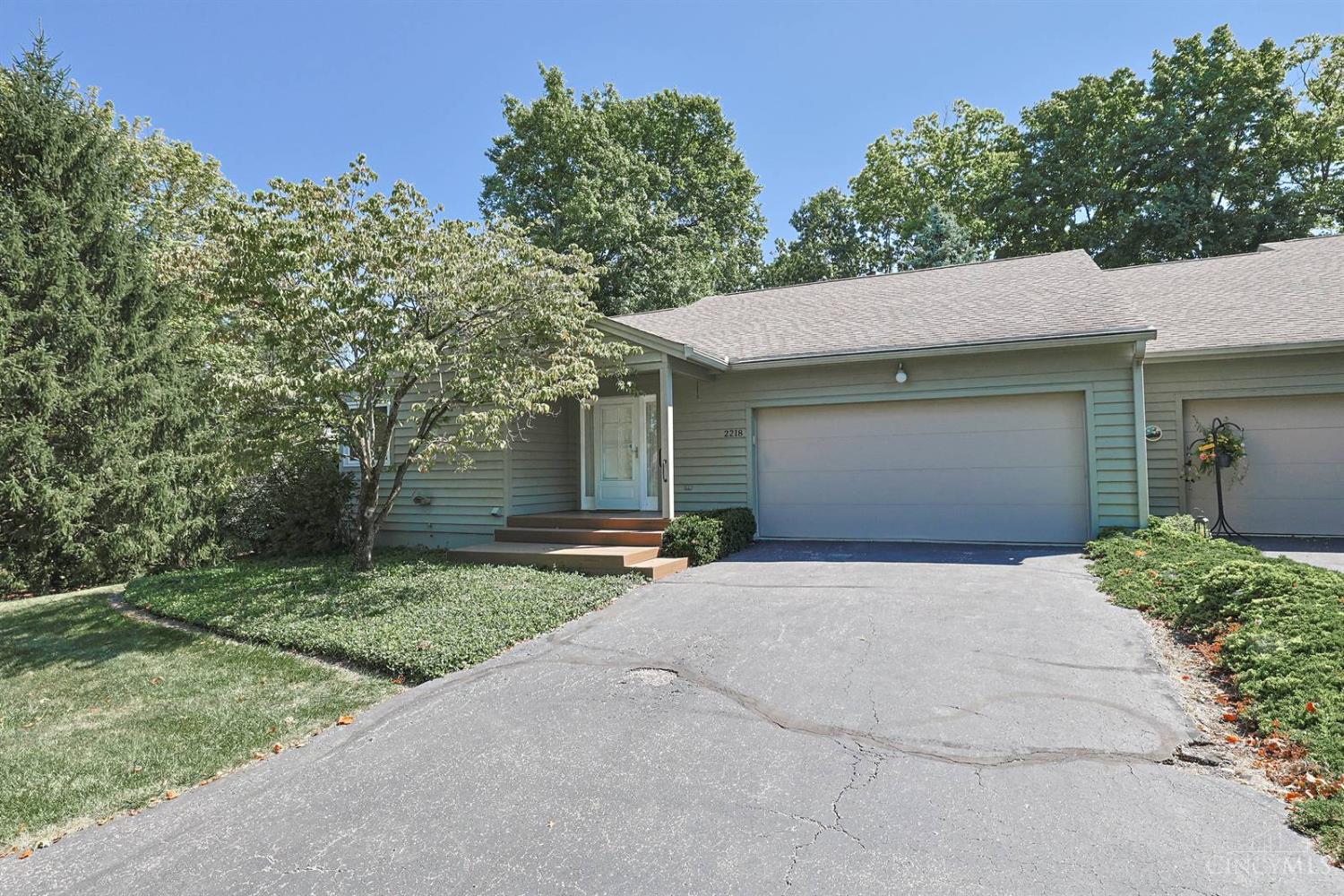 2218 Sweetbriar Lane — photo