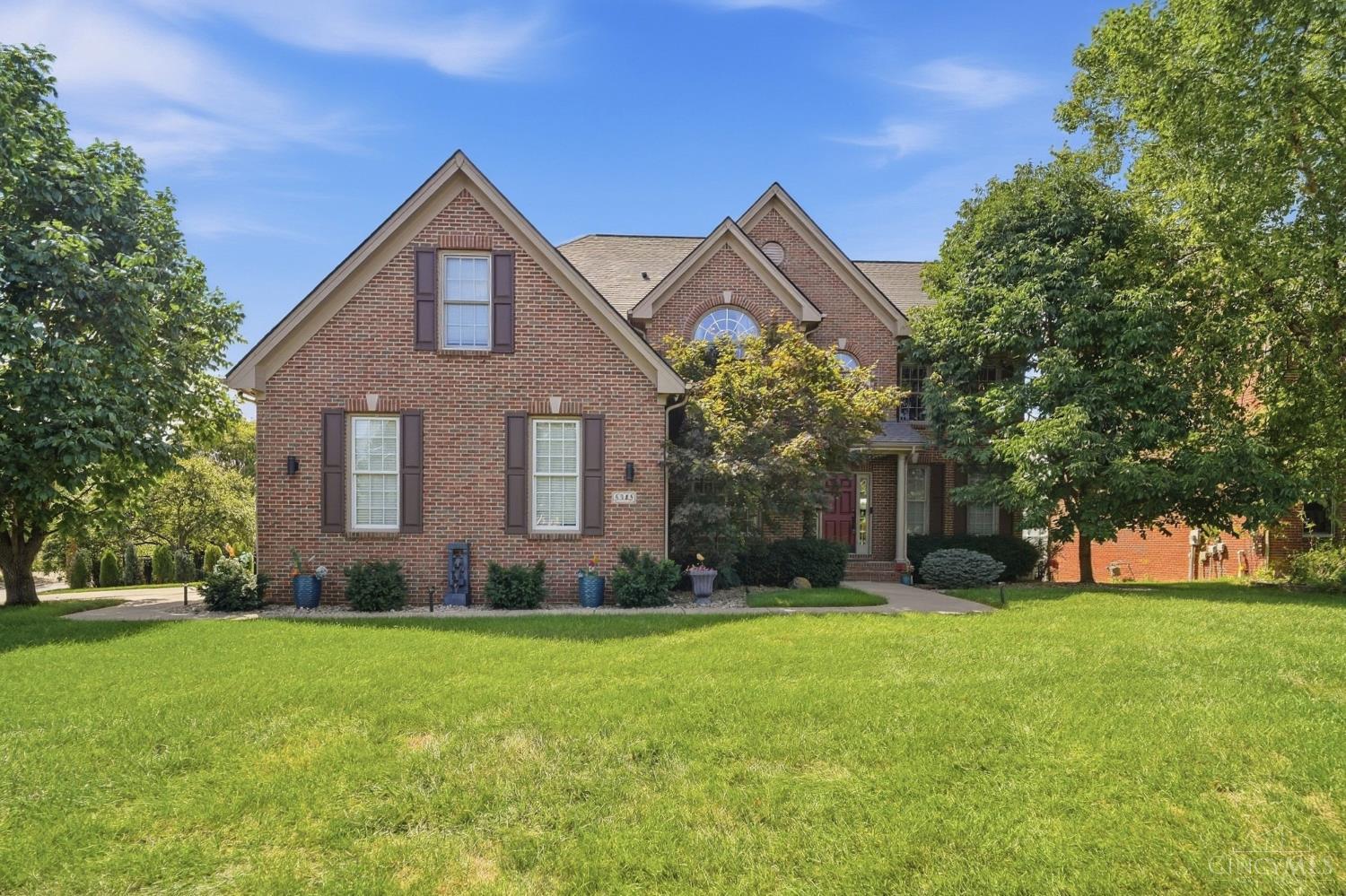 5345 Mapledale Way — photo