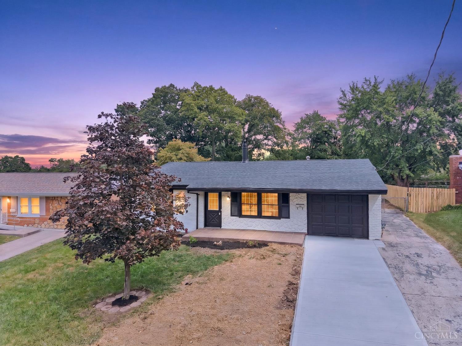 10944 Lemarie Drive — photo