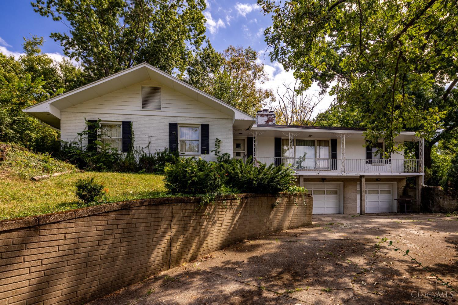 66 Windsor Drive — photo