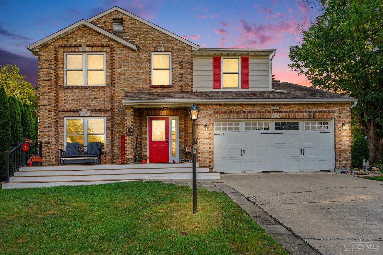 693 Mockingbird Lane — photo